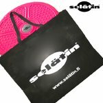 Pink Selätin and a Paper Bag